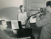 Man plays trumpet