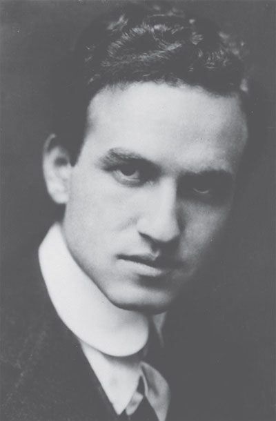 Concert violinist David Hochstein, c. 1917.
