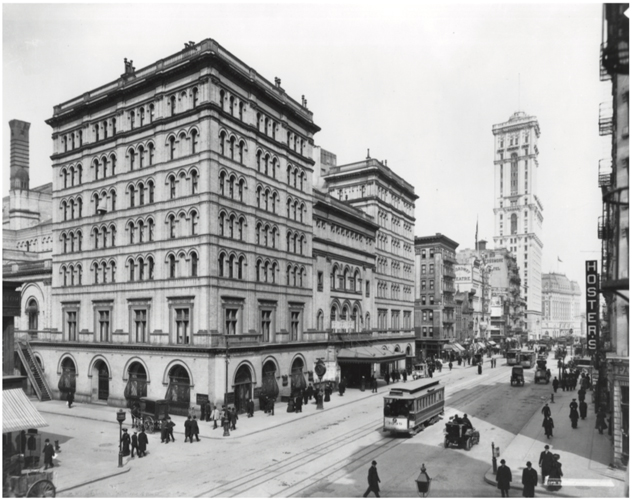 Photograph of the Metropolitan Opera House in New York City circa 1905.