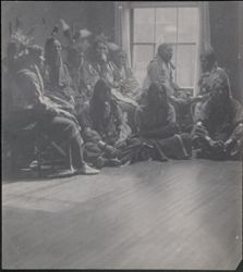 Sioux Indians photographed in Gertrude Käsebier's Studio