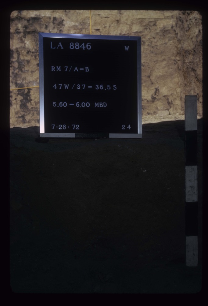 01667