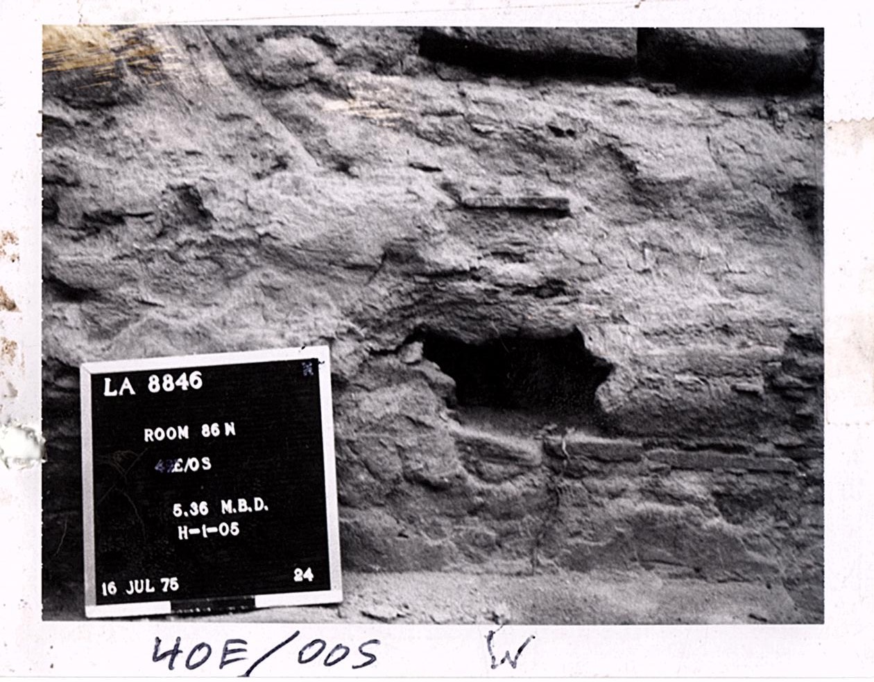PA09687